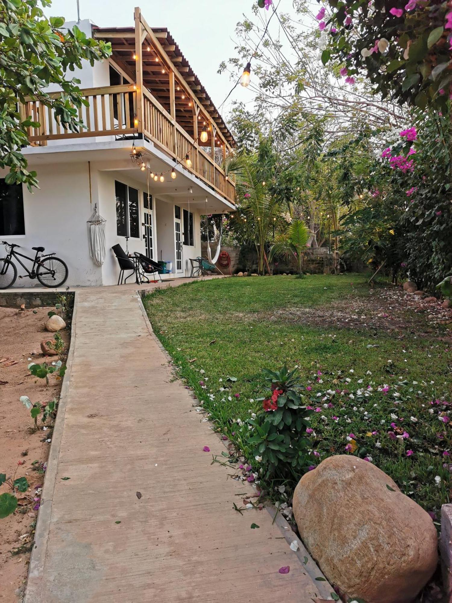 Mangal Suites Brisas de Zicatela Екстериор снимка